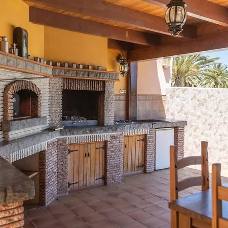 Holiday Villa Vergel With Huge Private Pool, Jacuzzi, Sauna & Bbq By Amazzzing Travel Caleta De Fuste Exterior photo