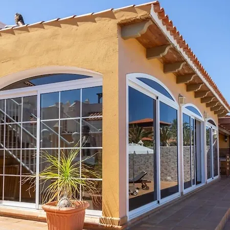 Holiday Villa Vergel With Huge Private Pool, Jacuzzi, Sauna & Bbq By Amazzzing Travel Caleta De Fuste Exterior photo