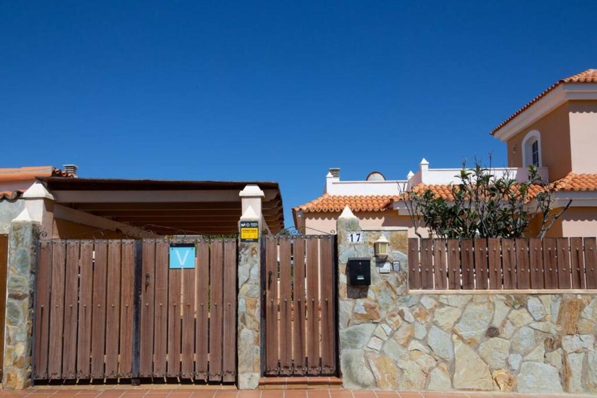 Villa Vergel With Huge Private Pool, Jacuzzi, Sauna & Bbq By Amazzzing Travel Caleta De Fuste